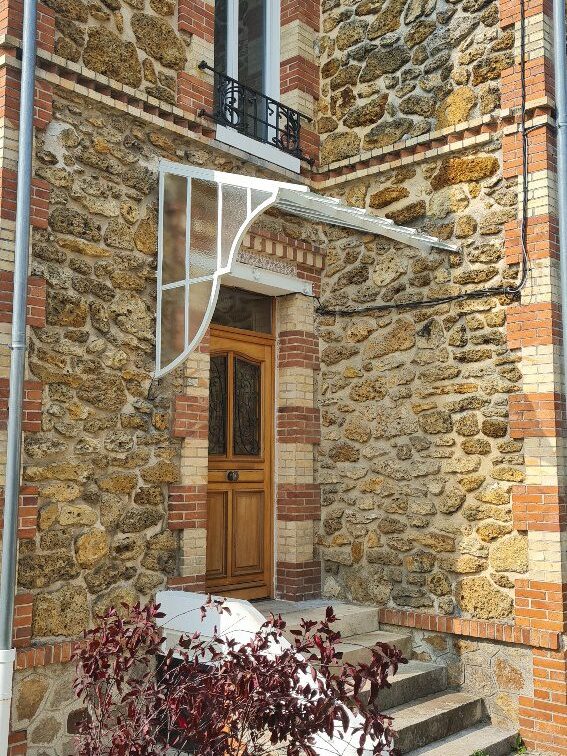 Rénovation d’une marquise ancienne en acier