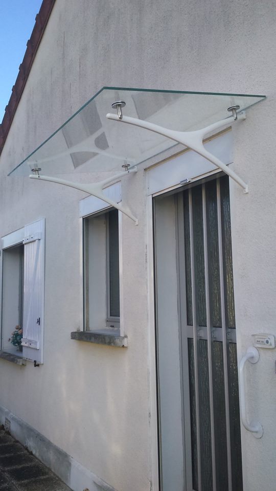 Marquise Oriabal modèle Lynéa avec vitrage feuilleté trempé clair, coloris blanc